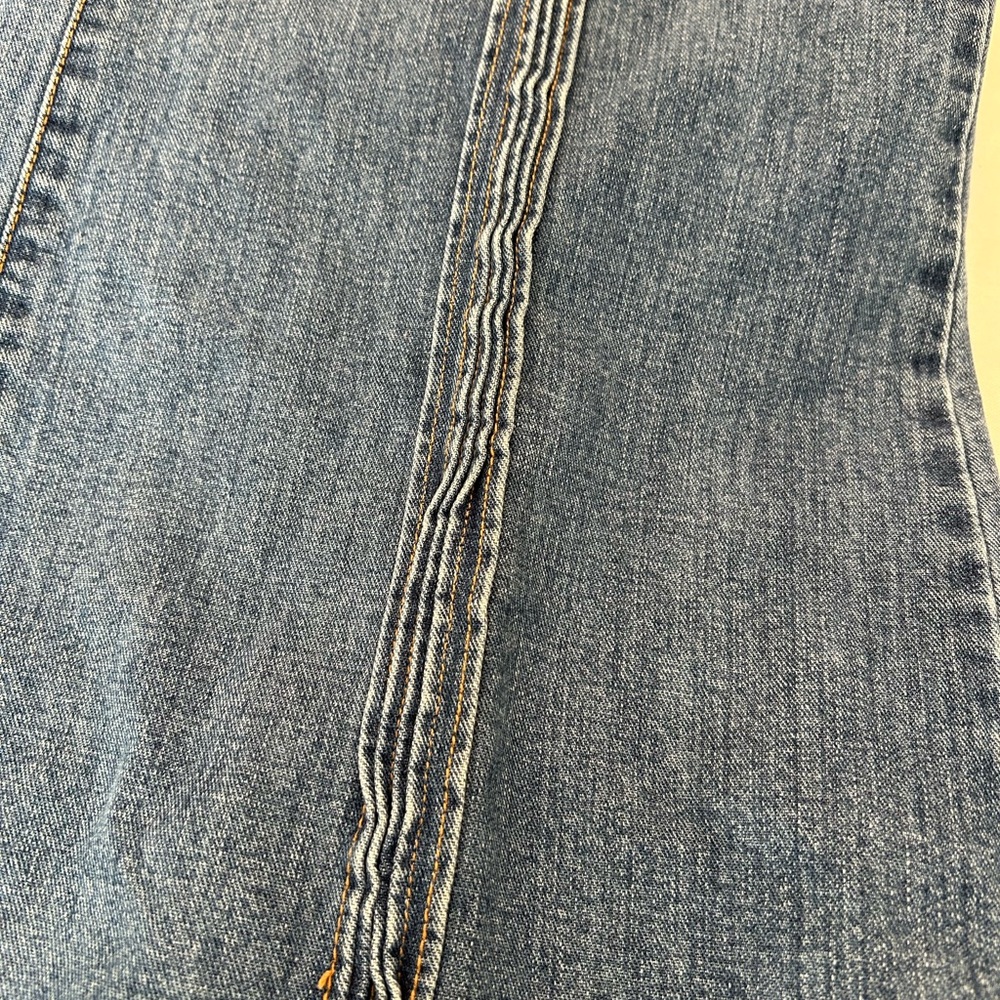 Tommy Hilfiger Women’s Flare Jeans Size 11 Medium Wash Y2K Boho Trendy EUC - Picture 2 of 10
